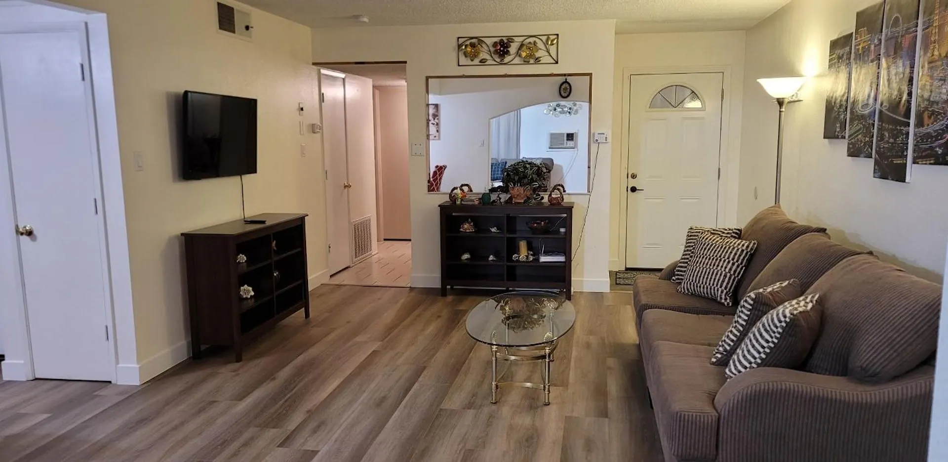 Hébergement de vacances Vacation Home 3.5 Mi To Strip/Dt/Outlt Up To 8 Gst Las Vegas